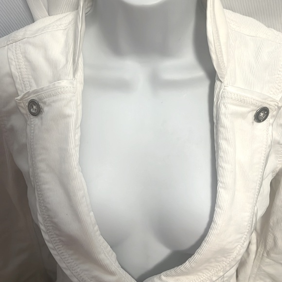 WHBM moto Corduroy Jacket in cream sz 2 similar to a small. Great with jeans - Picture 7 of 8